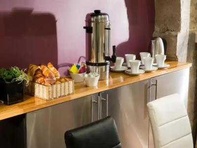 Hôtel Jacques de Molay - Fitness & Sauna - 12