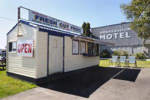 Ambassador Motel, Sault Ste. Marie