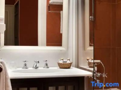 Serotel Lutèce - 116