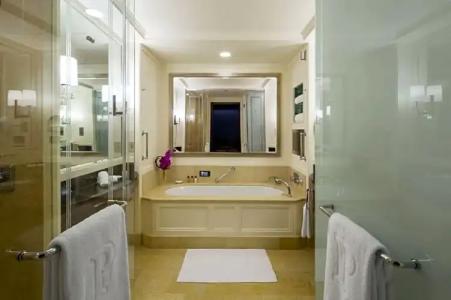 The Peninsula Chicago - 79