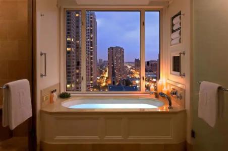 The Peninsula Chicago - 11