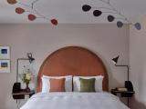 Collectionneur by Gilbert Kann Double Suite