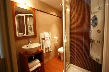 Best Western Le Cheval Blanc -Centre- Vieux Port - 123