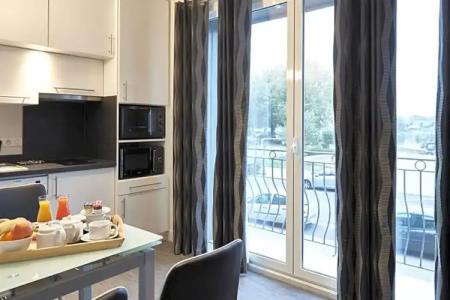 Best Western Le Cheval Blanc -Centre- Vieux Port - 190