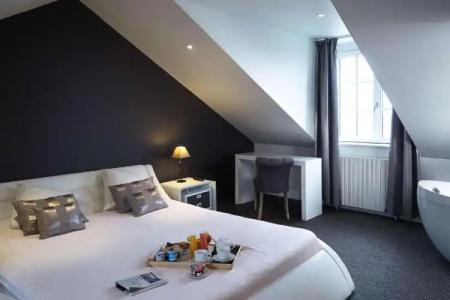 Best Western Le Cheval Blanc -Centre- Vieux Port - 138