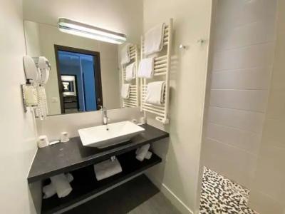 Best Western Le Cheval Blanc -Centre- Vieux Port - 200