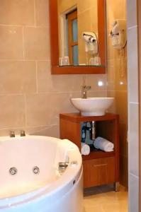 Best Western Le Cheval Blanc -Centre- Vieux Port - 132