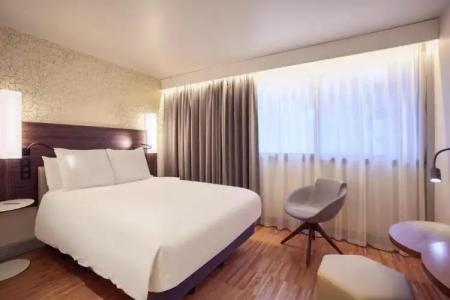 Mercure Paris Arc de Triomphe Etoile - 81