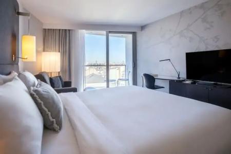 Renaissance Paris Arc de Triomphe - 71