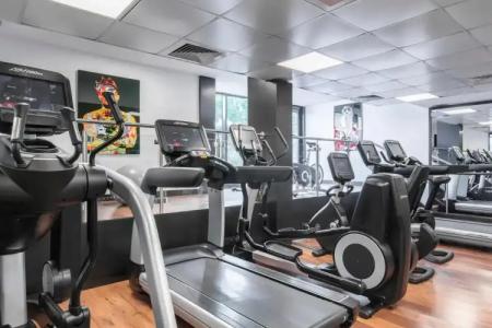 Renaissance Paris Arc de Triomphe - 21