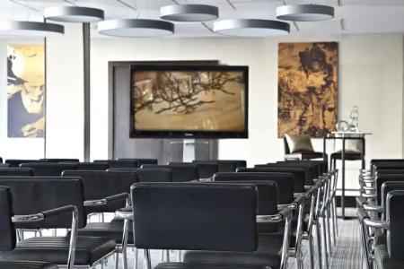 Renaissance Paris Arc de Triomphe - 18