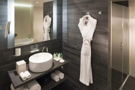 Renaissance Paris Arc de Triomphe - 8