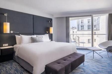 Renaissance Paris Arc de Triomphe - 50