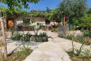 Filoxenia Holiday Guest house, Himare