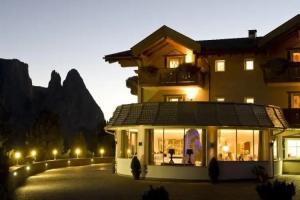 Hotel Rosa Eco Alpine Spa Resort, Kastelruth