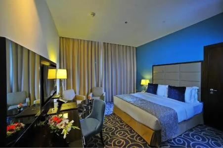 Ramada by Wyndham Abu Dhabi Corniche - 102