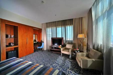 Ramada by Wyndham Abu Dhabi Corniche - 123