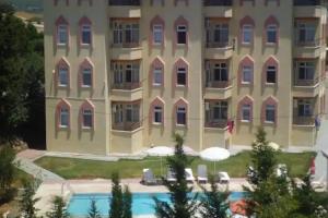 Sercan Apart, Kizilot