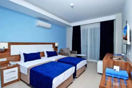Kleopatra Ramira - All Inclusive - 107