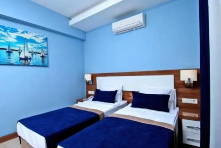 Kleopatra Ramira - All Inclusive - 100