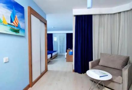 Kleopatra Ramira - All Inclusive - 110