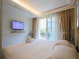 Deluxe room with balcony and with garden view