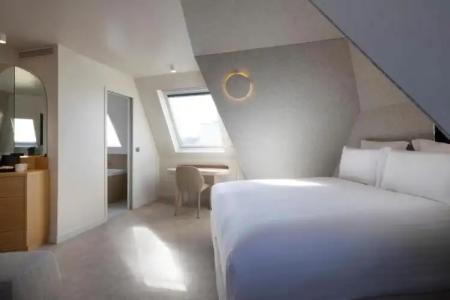 Hôtel Beige - 132