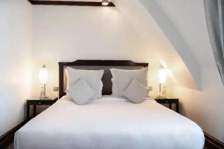 Hôtel Pont Royal - 56