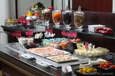 Hôtel Pont Royal - 11