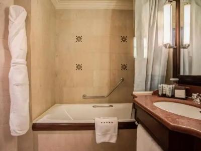 Hôtel Pont Royal - 9