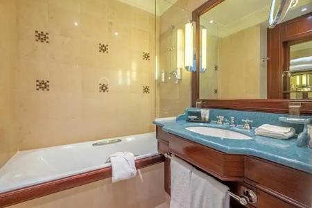 Hôtel Pont Royal - 33