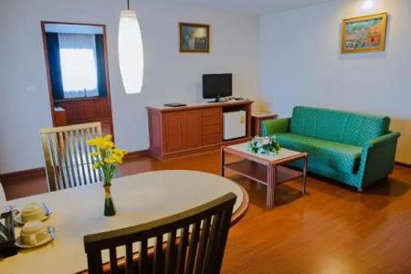 Baiyoke Suite - 57