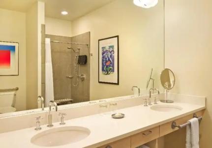 Aspen Meadows Resort - 25