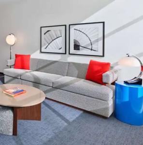 Aspen Meadows Resort - 1