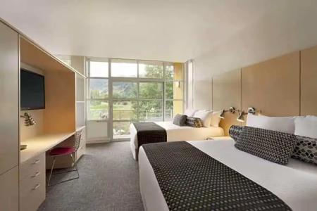 Aspen Meadows Resort - 41