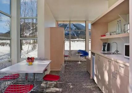 Aspen Meadows Resort - 22