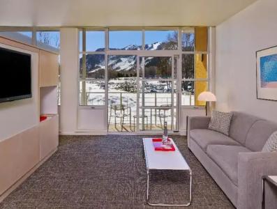 Aspen Meadows Resort - 11