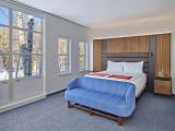 2 Bedrooms Deluxe Suite with mountain view