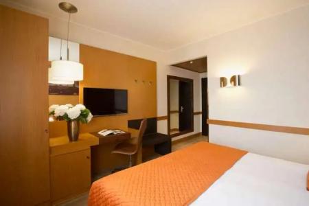 Starhotels Tourist - 4