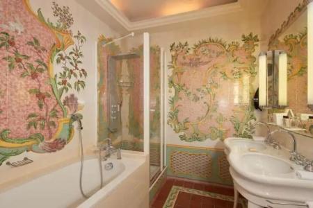 Hôtel Raphael - 117