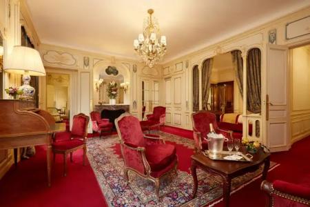 Hôtel Raphael - 102