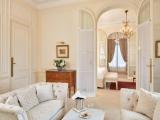 Arc de Triomphe Double Suite