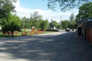 Sharodon Sands Motel, Wasaga Beach