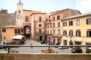 Palazzo Frigo, Montefiascone