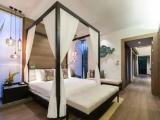 Jacuzzi Pool Double Suite