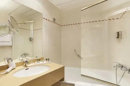 Relais Du Louvre - 124