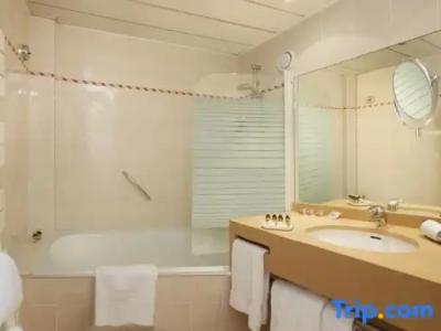 Relais Du Louvre - 147