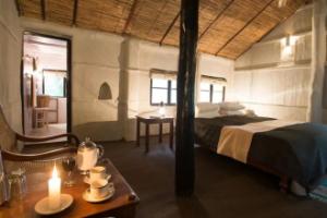 Tiger Tops Tharu Lodge, Chilha