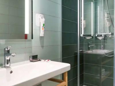 Ibis Styles Paris Gare Saint Lazare - 1