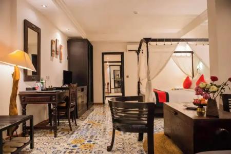 La Rose Suites - 126